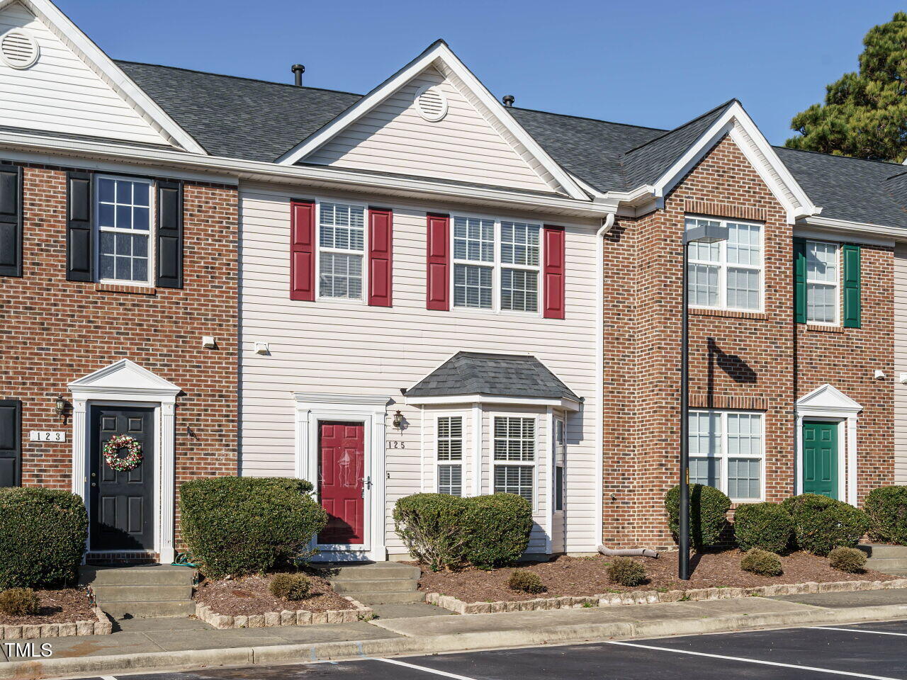 125 Watertree Lane Apex, NC 27502 - Photo 29 of 32 a front view of a house