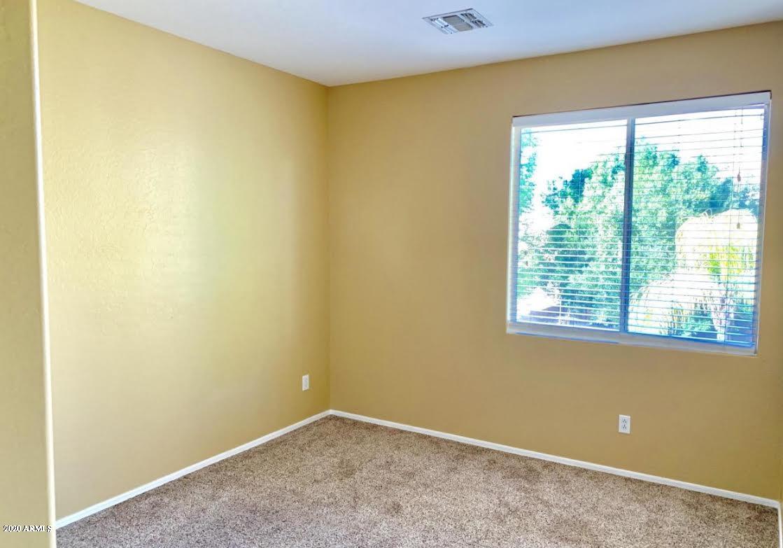 140 West Cardinal Way Chandler, AZ 85286 - Photo 34 of 44 a view of a big room with windows