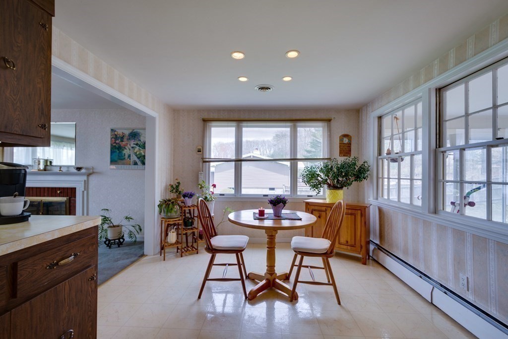 15 Canterbury Road Woburn, MA 01801 - Photo 8 of 26 Gallery Image 8