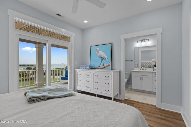 $920,000 | 200 Olde Towne Yacht Clb Drive, Unit 54, Beaufort, NC 28516