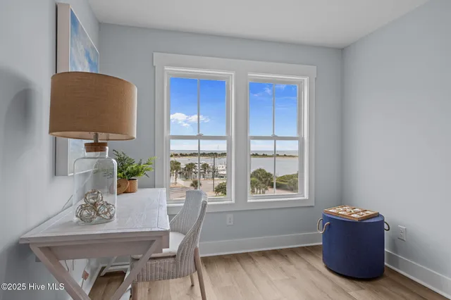 $920,000 | 200 Olde Towne Yacht Clb Drive, Unit 54, Beaufort, NC 28516