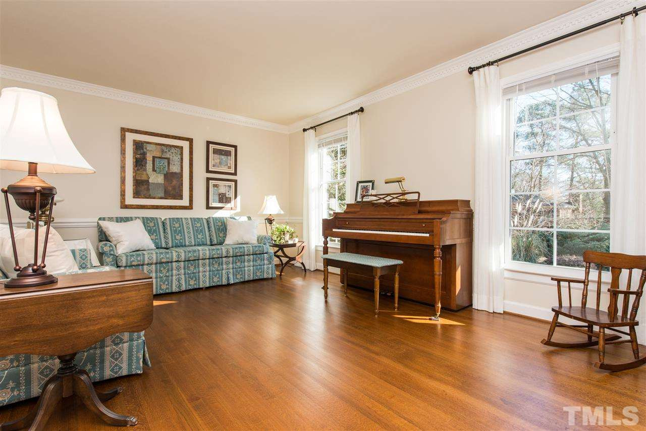 1104 Bayfield Drive Raleigh, NC 27606 - Photo 11 of 25 Living Room