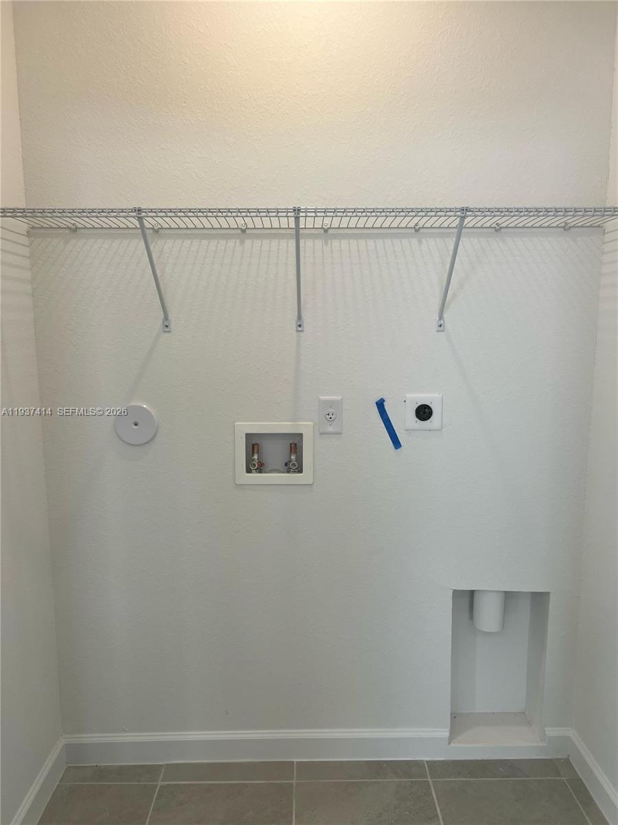 2422 Southeast 30th Street Homestead, FL 33035 - Photo 34 of 36 a bathroom with a shower