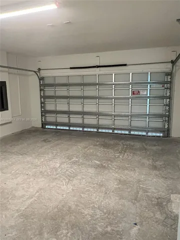 $4,000 | 2422 Southeast 30th Street, Homestead, FL 33035