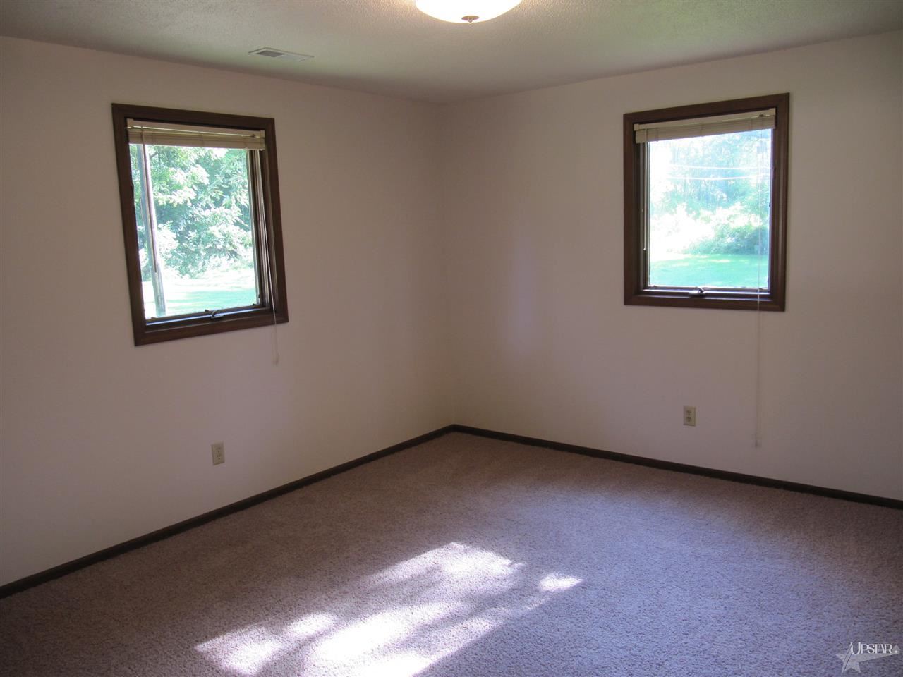 4917 Ranch Road Leo, IN 46765 - Photo 13 of 30