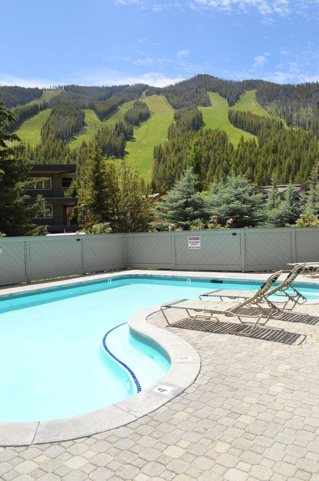 220 Picabo Street, Unit 4A Ketchum, ID 83340 - Photo 21 of 25 220 Picabo St 4A