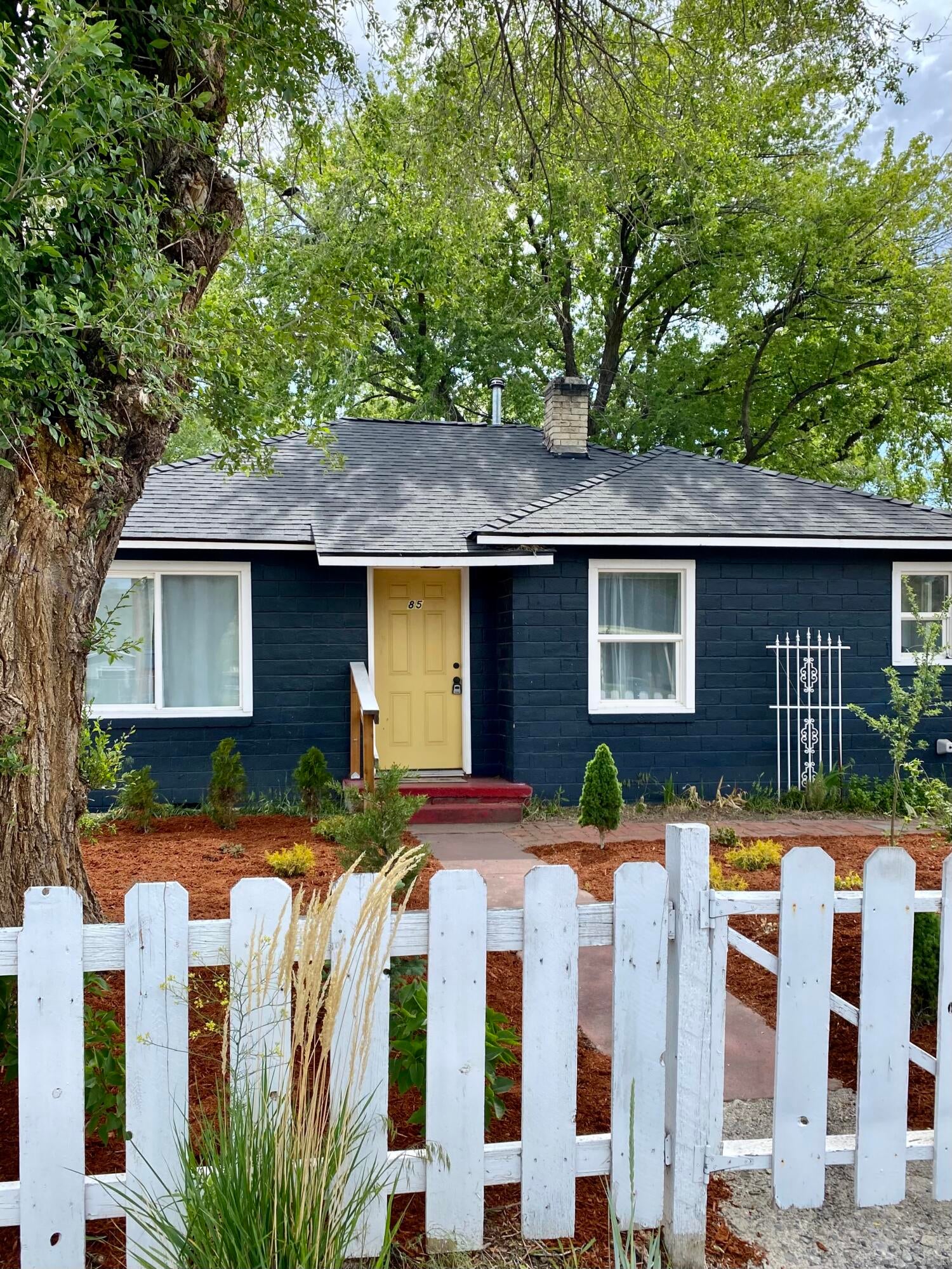 85 Southwest 2nd Street Madras, OR 97741 - Photo 3 of 25 5E4EB513-78B4-4CE2-8643-6B7012126749