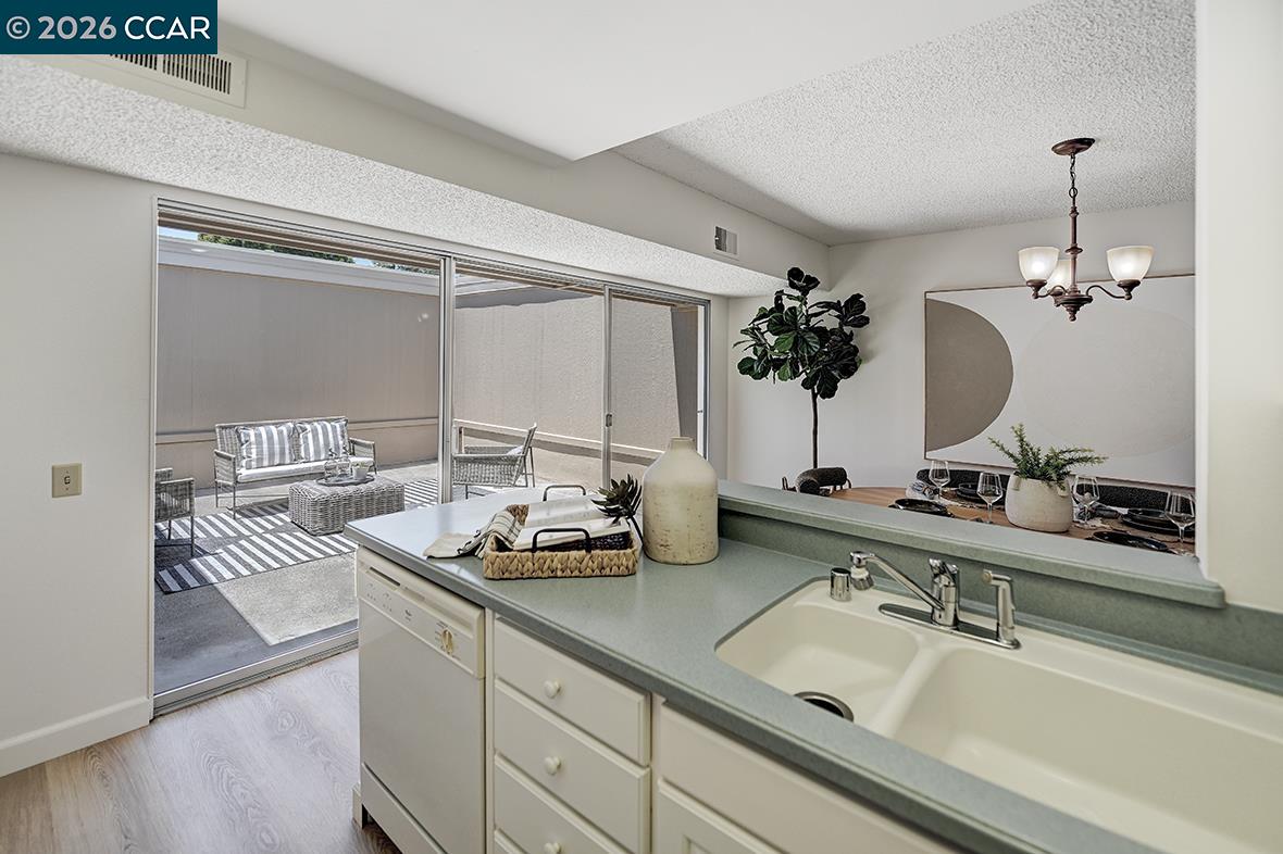 2025 Golden Rain Road, Unit 7 Walnut Creek, CA 94595 - Photo 15 of 53