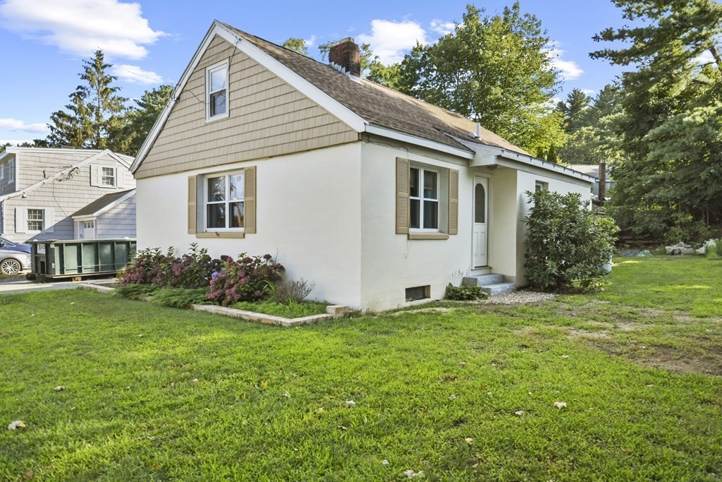 112 Linebrook Road Ipswich, MA 01938 - Photo 1 of 24 Gallery Image 1