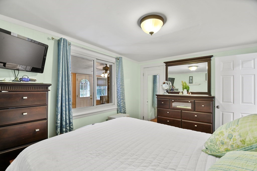 112 Linebrook Road Ipswich, MA 01938 - Photo 13 of 24 Gallery Image 13