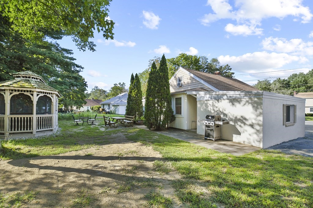 112 Linebrook Road Ipswich, MA 01938 - Photo 22 of 24 Gallery Image 22
