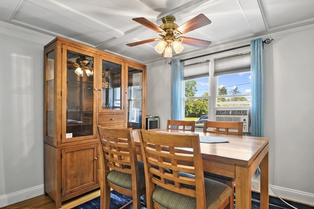 112 Linebrook Road Ipswich, MA 01938 - Photo 5 of 24 Gallery Image 5