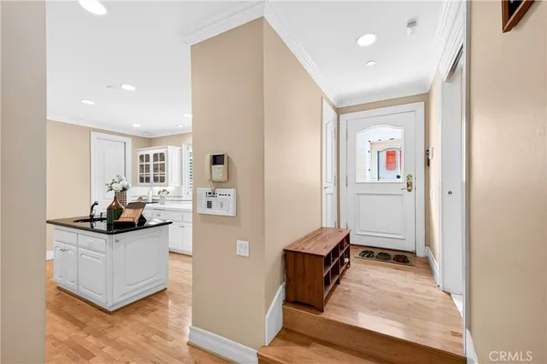$2,988,000 | 465 West Highland Avenue, Sierra Madre, CA 91024