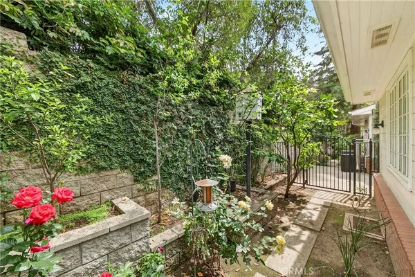 $2,988,000 | 465 West Highland Avenue, Sierra Madre, CA 91024