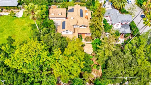 $2,988,000 | 465 West Highland Avenue, Sierra Madre, CA 91024