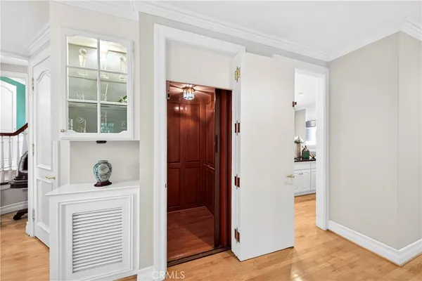 $2,988,000 | 465 West Highland Avenue, Sierra Madre, CA 91024