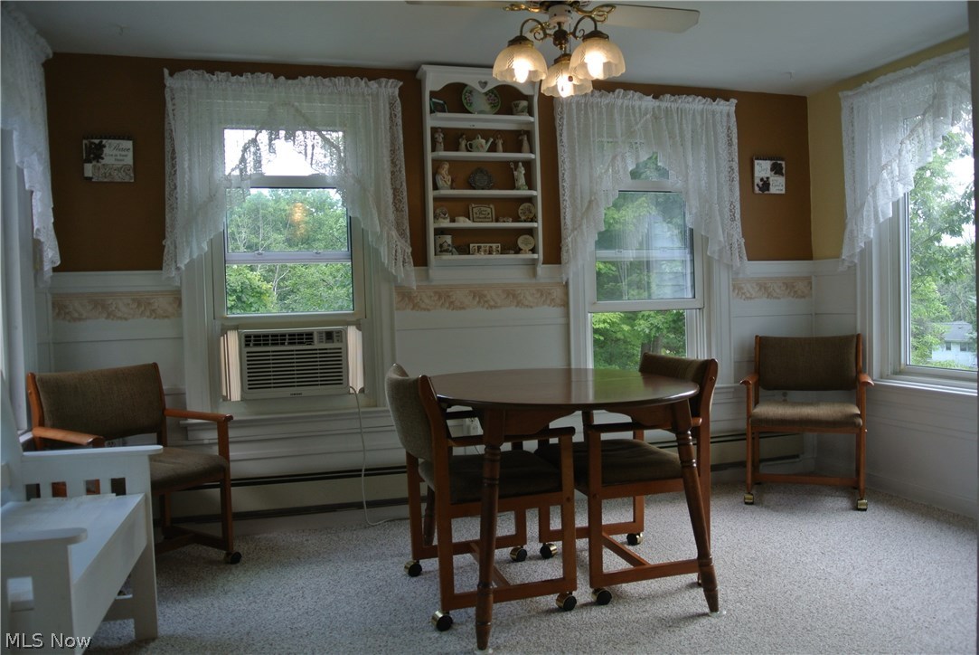 2945 Hillside Road Independence, OH 44131 - Photo 12 of 35 Eat-in area surrounded on 3 sides by windows.