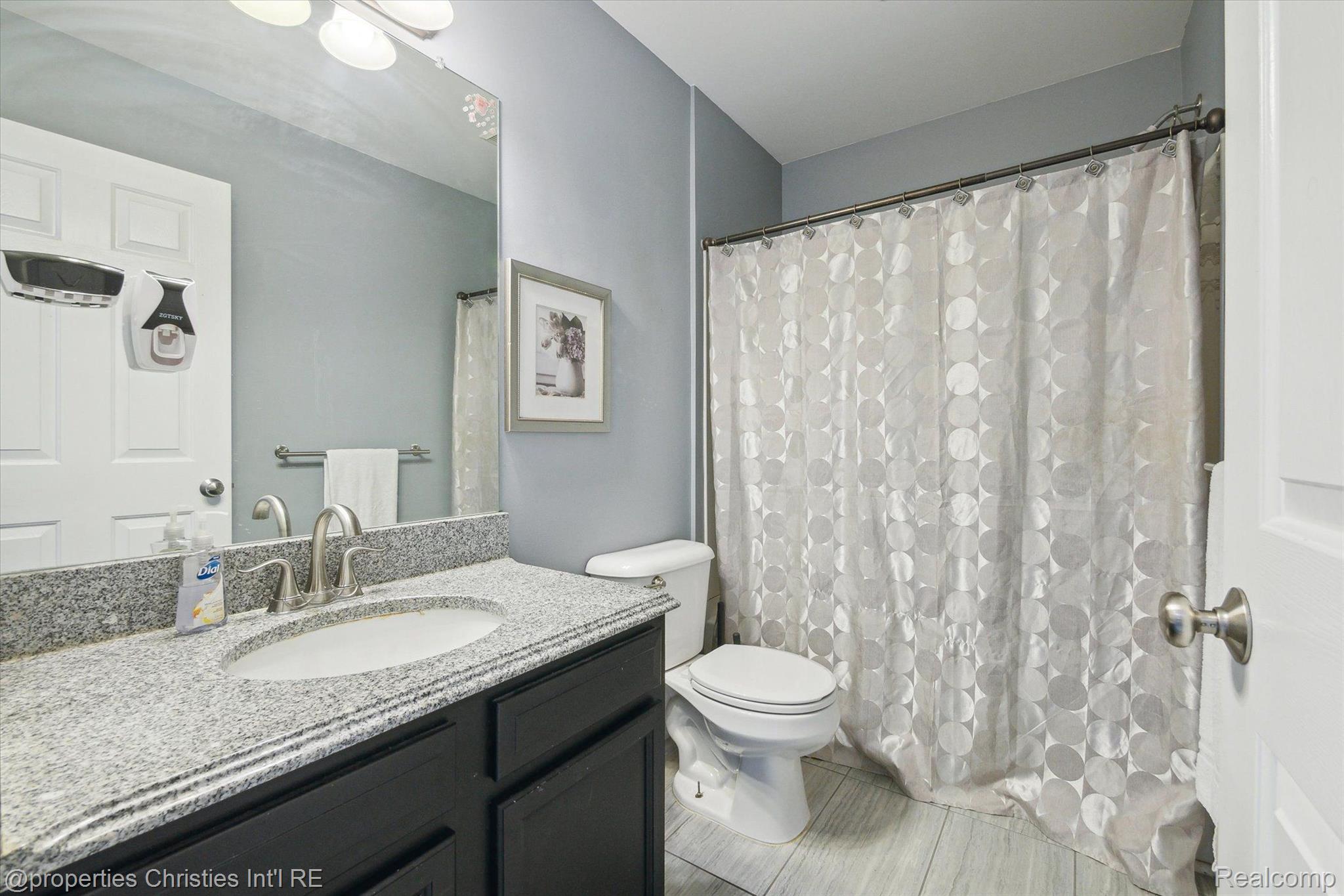 22485 Brantingham Road Macomb, MI 48044 - Photo 37 of 59 Gallery Image 37