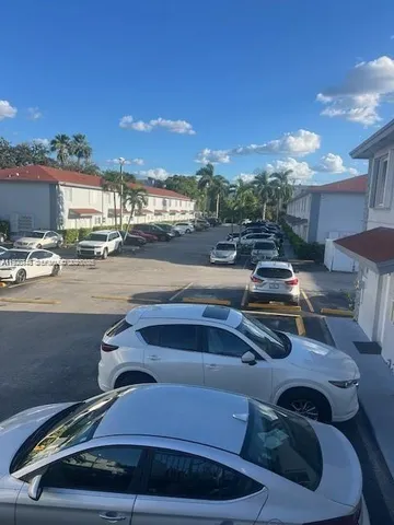 $2,000 | 8031 Northwest 8th Street, Unit 14, Miami, FL 33126