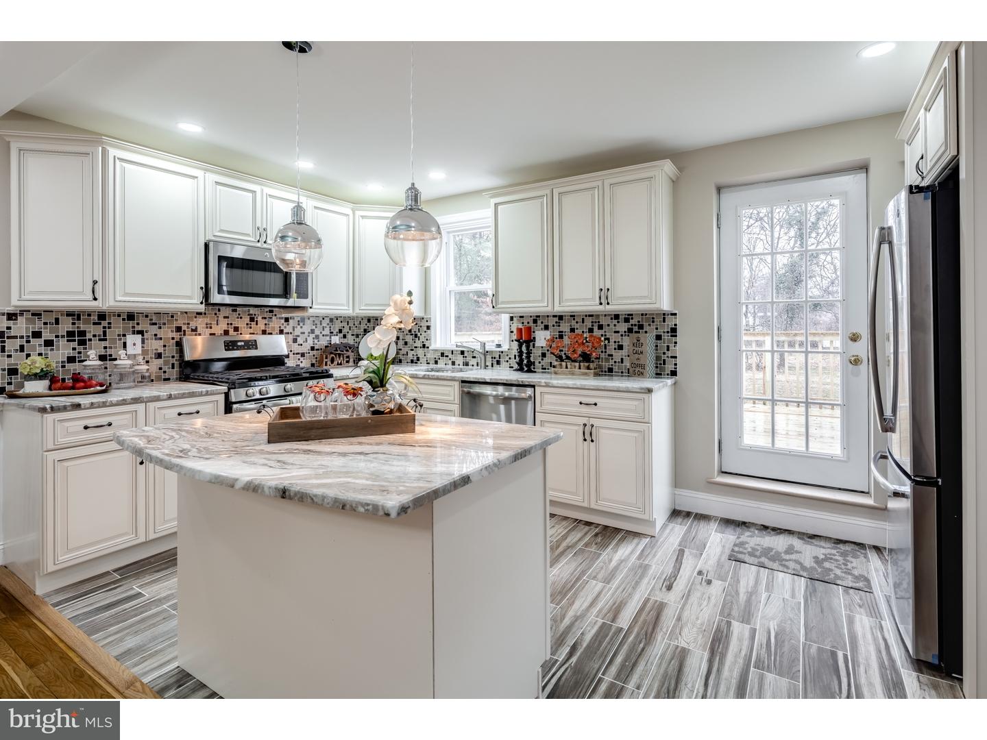 6346 Ardleigh Street Philadelphia, PA 19138 - Photo 10 of 25 Kitchen