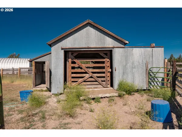 $8,500,000 | 1950 Silver Lake Road, Chiloquin, OR 97624