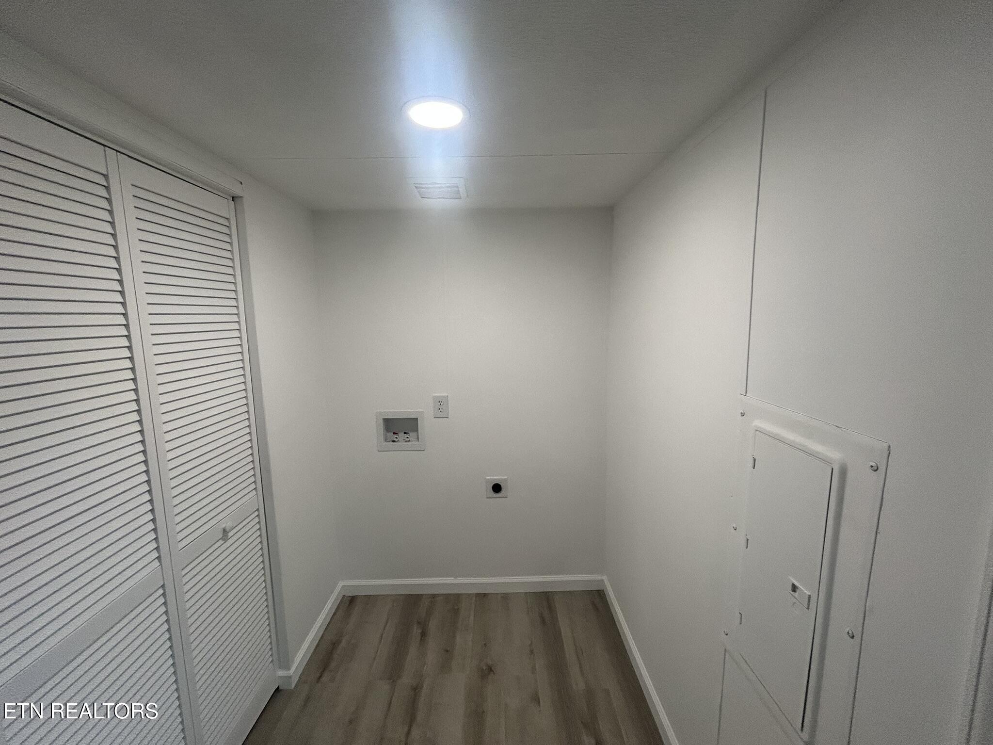 129 Hill Loop Madisonville, TN 37354 - Photo 12 of 25 IMG_2826