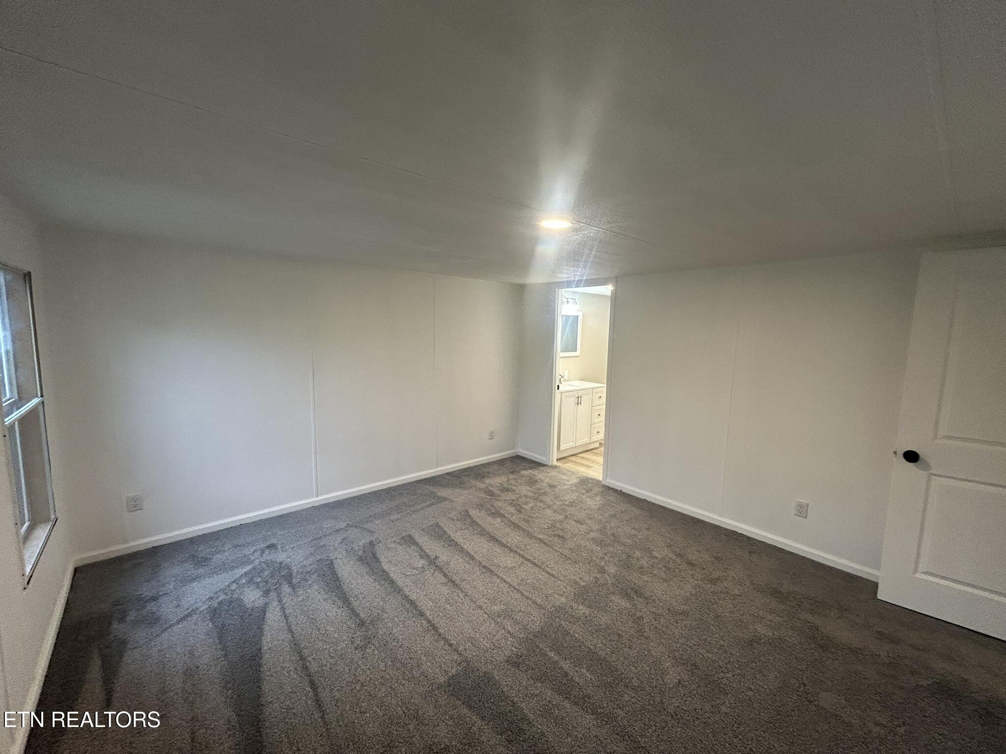 129 Hill Loop Madisonville, TN 37354 - Photo 15 of 25 IMG_2809