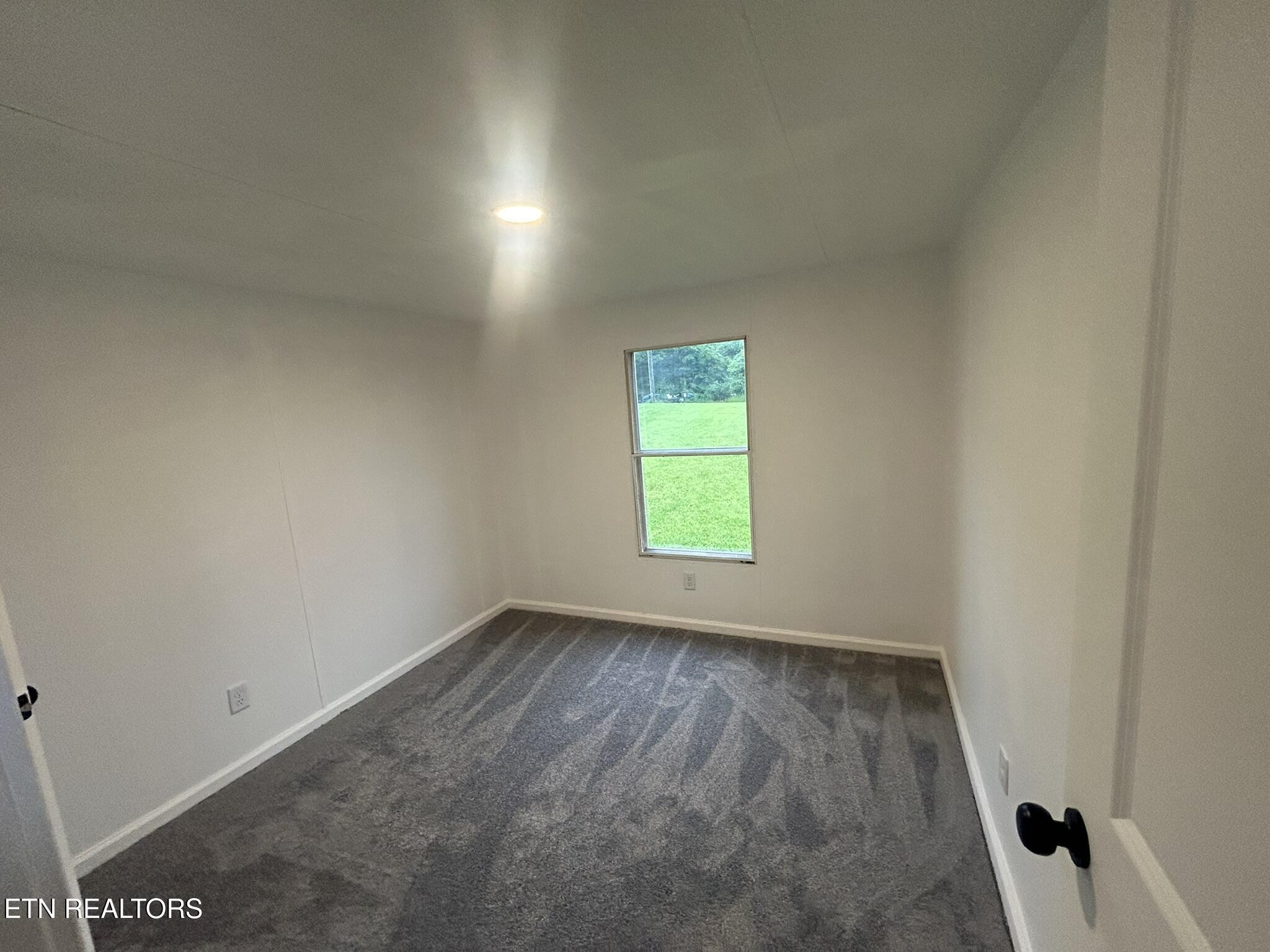 129 Hill Loop Madisonville, TN 37354 - Photo 22 of 25 IMG_2814