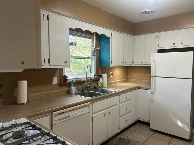 $210,000 | 146 Indian Road, Battle Creek, MI 49017