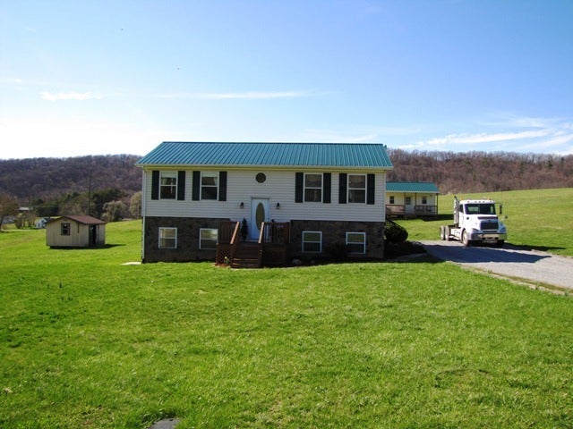 Rt2 Rt2 Peterstown, WV 24963 - Photo 1 of 20 home and OB's