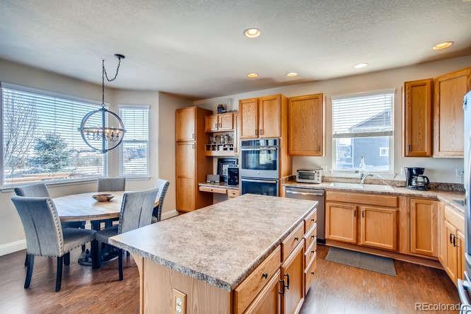 10649 Wagon Highlands Ranch Highlands Ranch, CO 80130 - Photo 10 of 40 Gallery Image 10