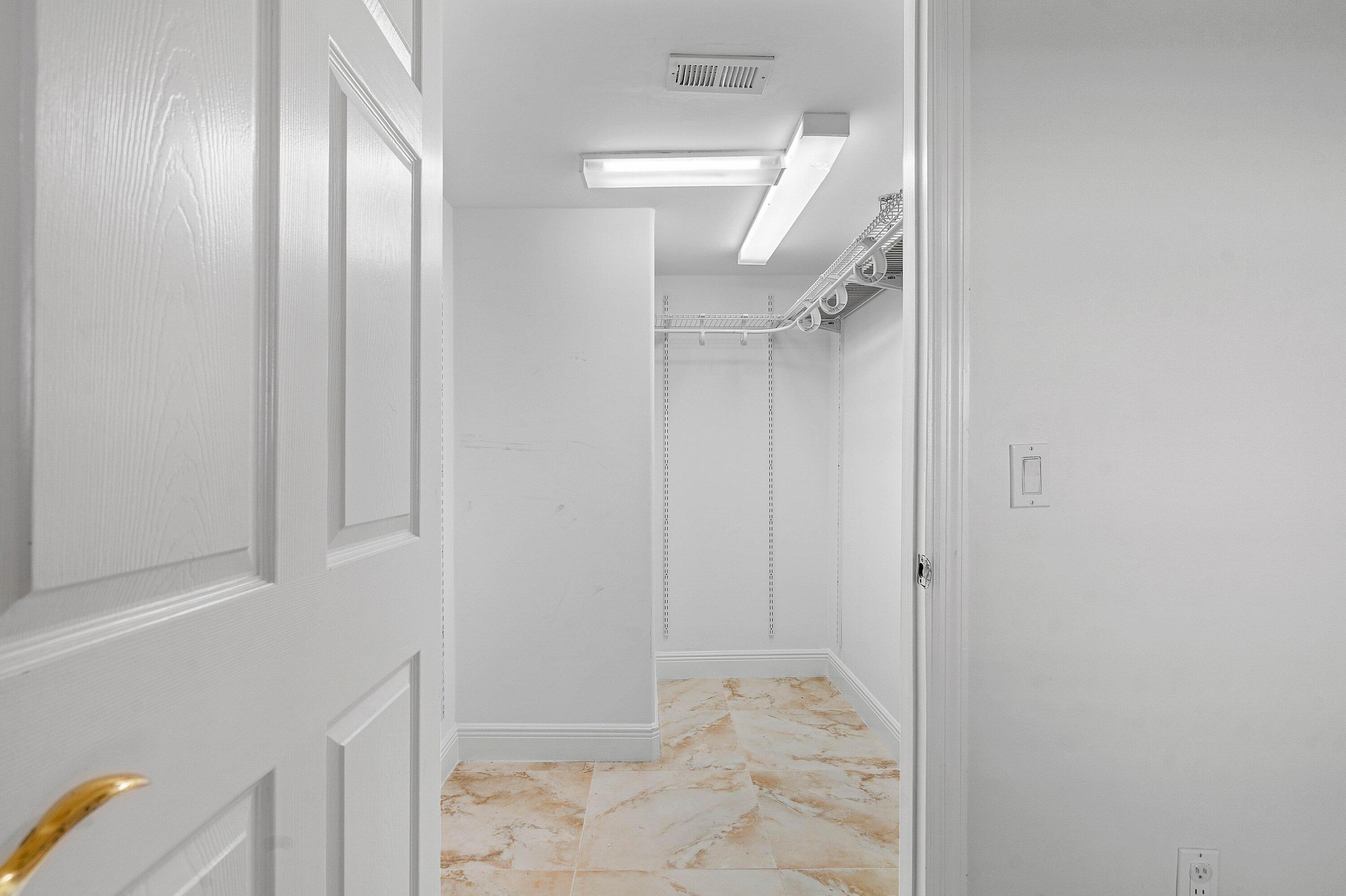 9260 Southwest 14th Street, Unit 2507 Boca Raton, FL 33428 - Photo 15 of 44 012-9260Southwest14thStreet-2507-BocaRat