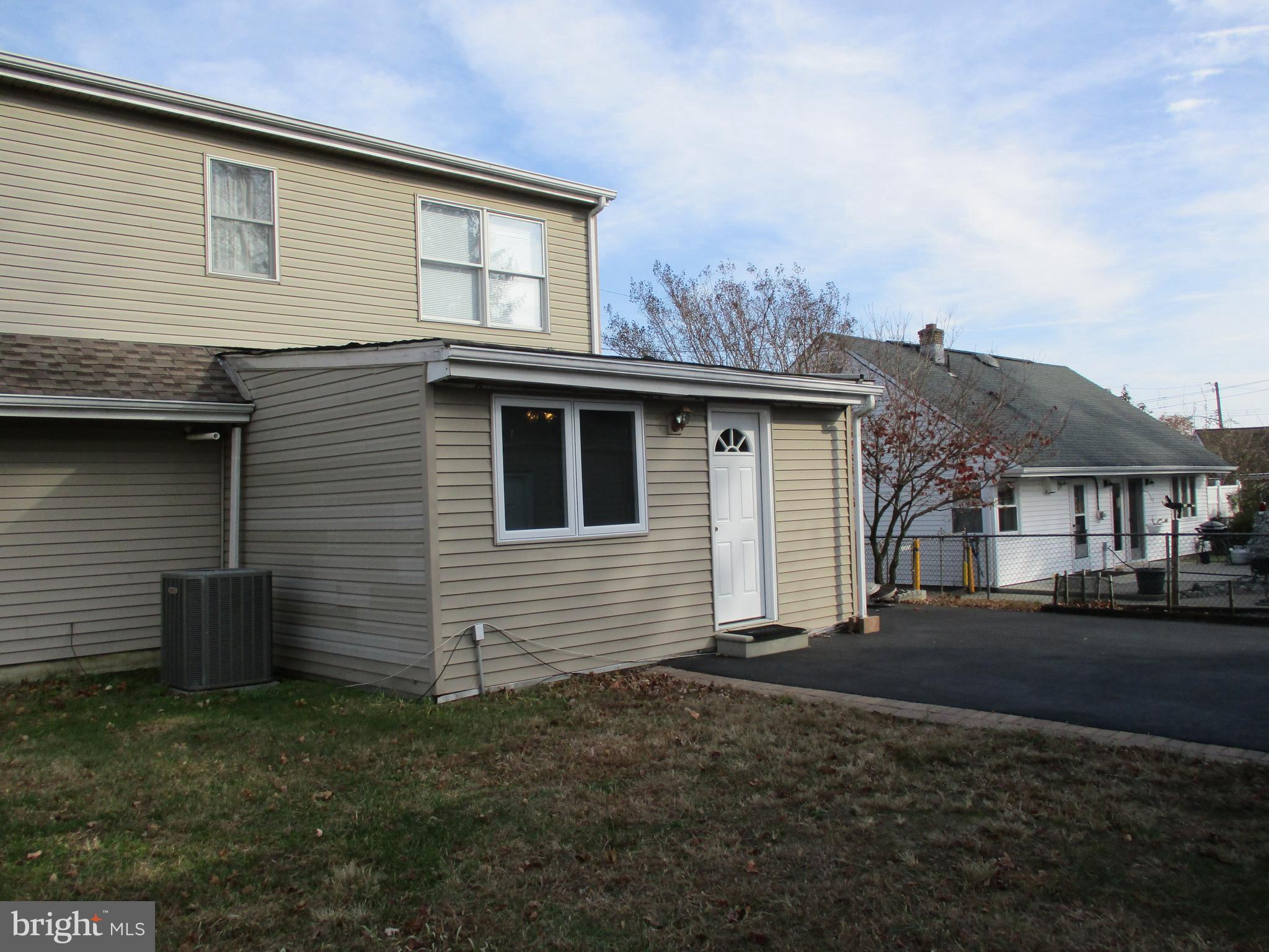 482 Westminster Road Wenonah, NJ 08090 - Photo 6 of 26 a view of a house with a yard
