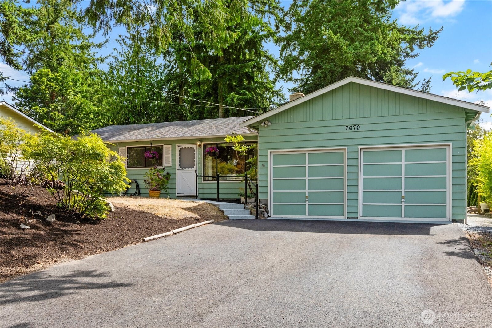 7670 199th Street Southwest Edmonds, WA 98026 - Photo 1 of 23 Gallery Image 1