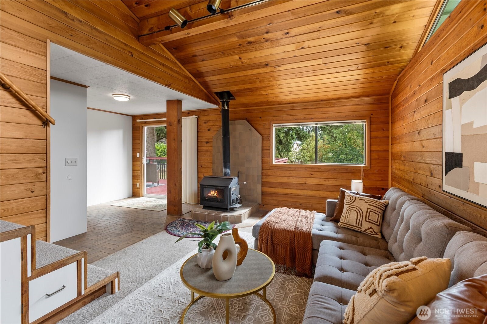 7670 199th Street Southwest Edmonds, WA 98026 - Photo 12 of 23 Gallery Image 12