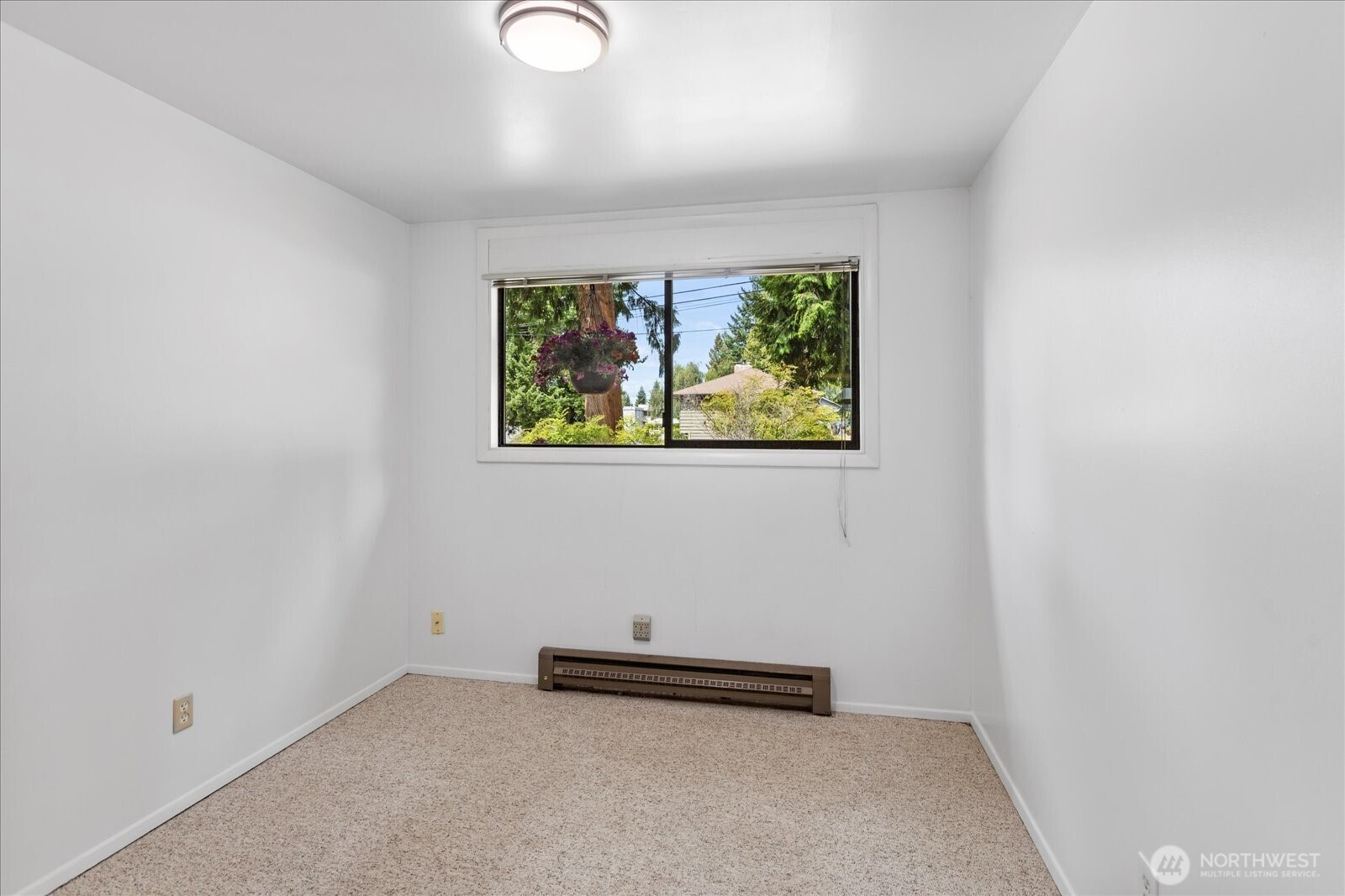 7670 199th Street Southwest Edmonds, WA 98026 - Photo 17 of 23 Gallery Image 17