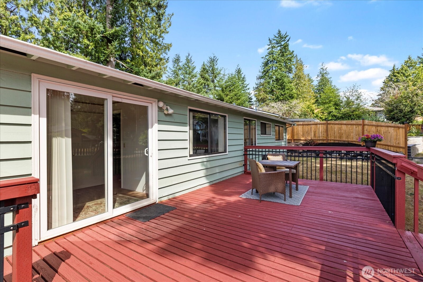7670 199th Street Southwest Edmonds, WA 98026 - Photo 19 of 23 Gallery Image 19