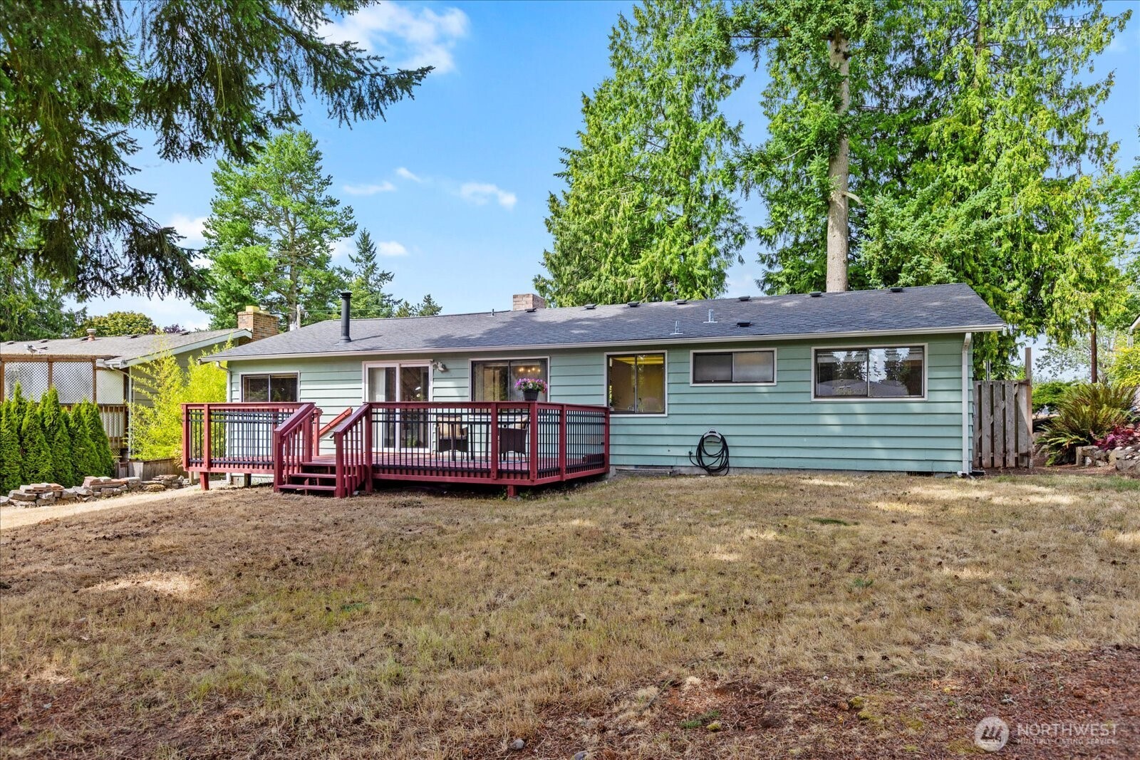 7670 199th Street Southwest Edmonds, WA 98026 - Photo 22 of 23 Gallery Image 22