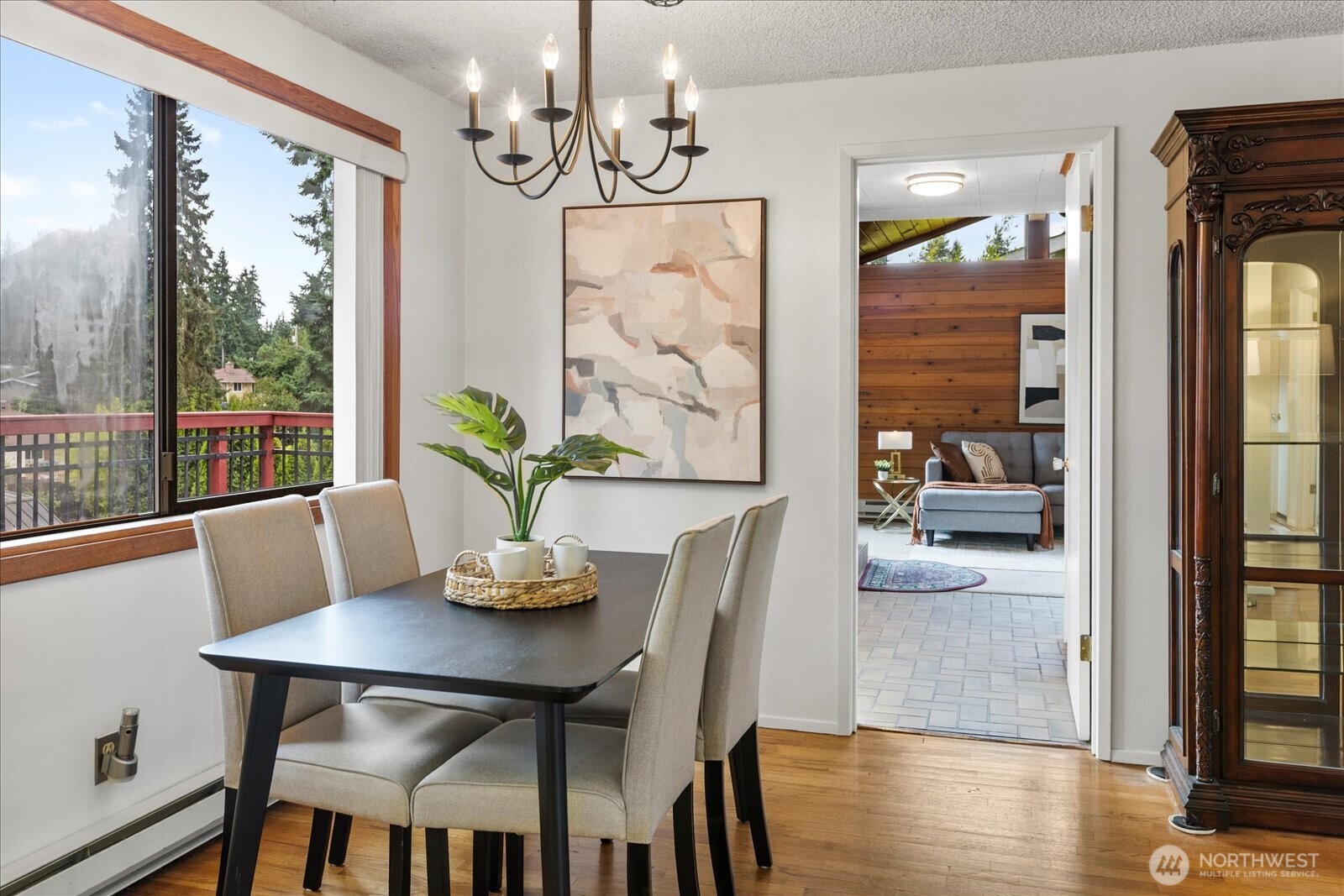 7670 199th Street Southwest Edmonds, WA 98026 - Photo 8 of 23 Gallery Image 8
