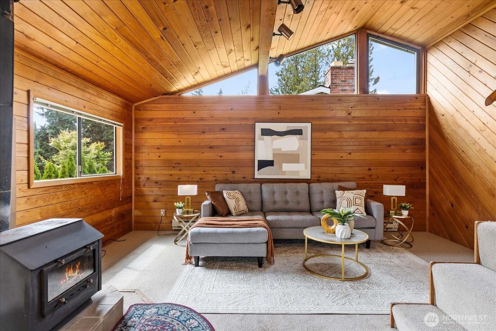 7670 199th Street Southwest Edmonds, WA 98026 - Photo 10 of 23 Gallery Image 10
