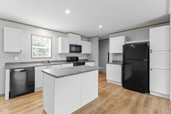 $249,000 | 2177 North 4th Street, Seelyville, IN 47803