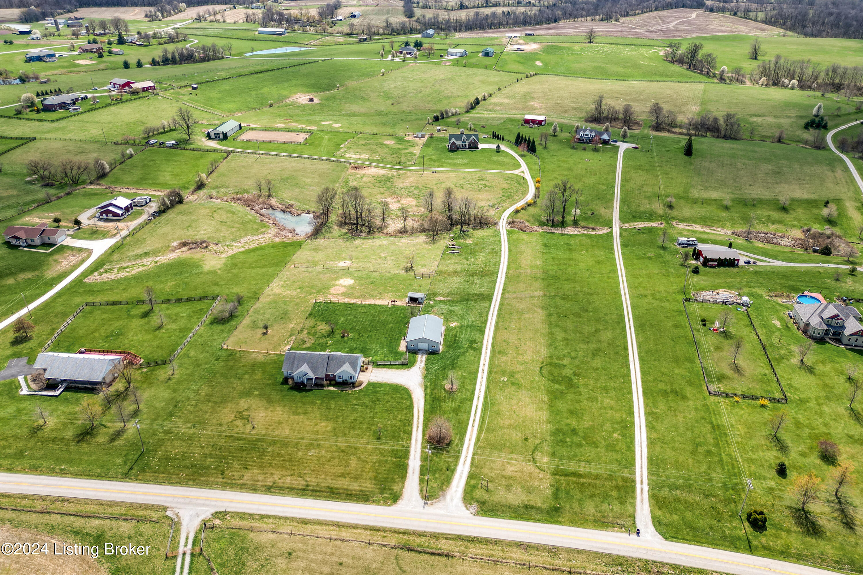 5935 Vigo Road Bagdad, KY 40003 - Photo 3 of 50 001 - 20240321 0864