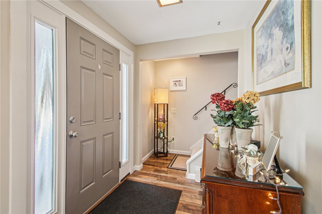 1658 Schlegel Road Webster, NY 14580 - Photo 8 of 44