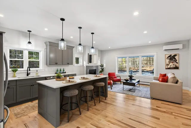 $799,900 | 4 Palmers Way, Old Orchard Beach, ME 04064