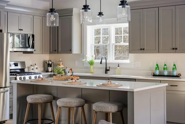 $799,900 | 4 Palmers Way, Old Orchard Beach, ME 04064