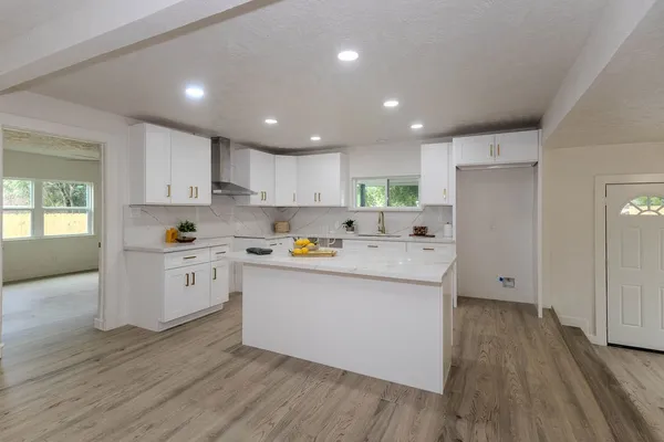 $289,999 | 7912 Ford Street, Houston, TX 77012