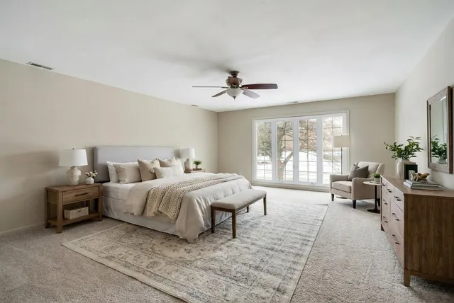 $375,000 | 1112 Iroquois Avenue, Unit 12, Naperville, IL 60563