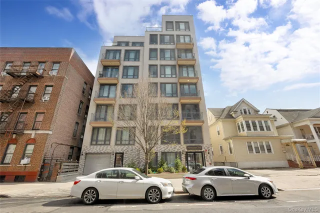 a car parked in front of a building
