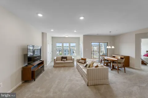 $314,600 | 4851 Finnical Way, Unit 301, Frederick, MD 21703