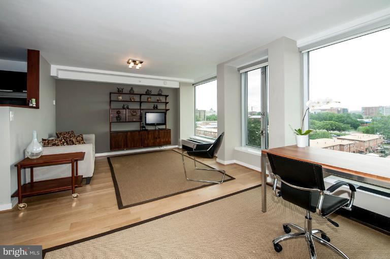 1101 3rd Street Southwest, Unit 514 Washington, DC 20024 - Photo 10 of 30 Living Room